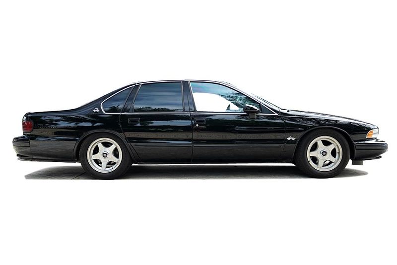 An incredible side shot photo of aChevrolet Caprice that you should buy.