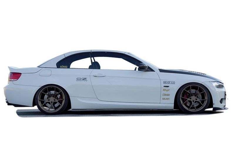 An incredible side shot photo of aBMW 335i that you should buy.