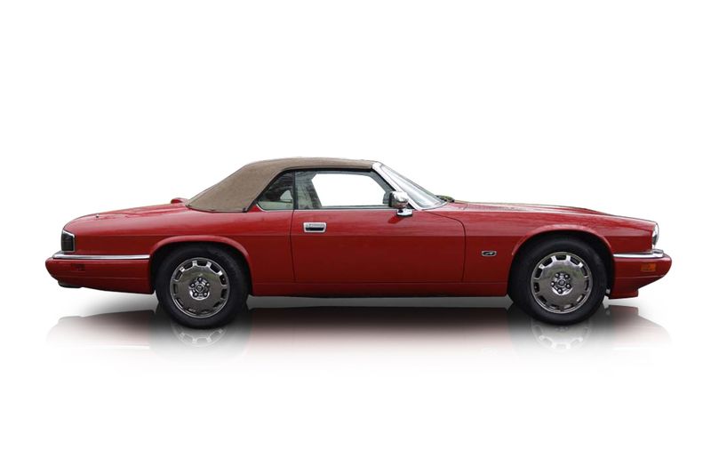 An incredible side shot photo of aJaguar XJS that you should buy.