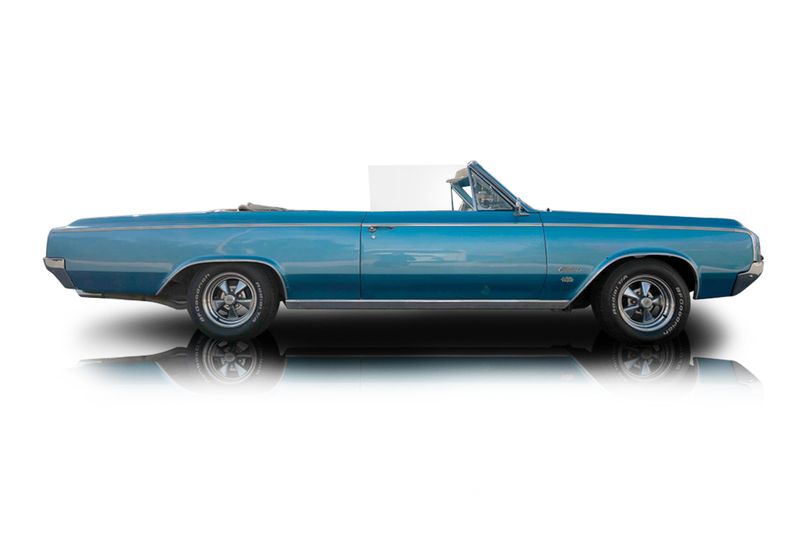 An incredible side shot photo of aOldsmobile Cutlass that you should buy.
