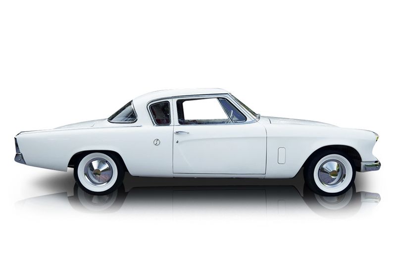 An incredible side shot photo of aStudebaker Champion that you should buy.