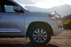 2017 Toyota Land Cruiser VX-R for sale