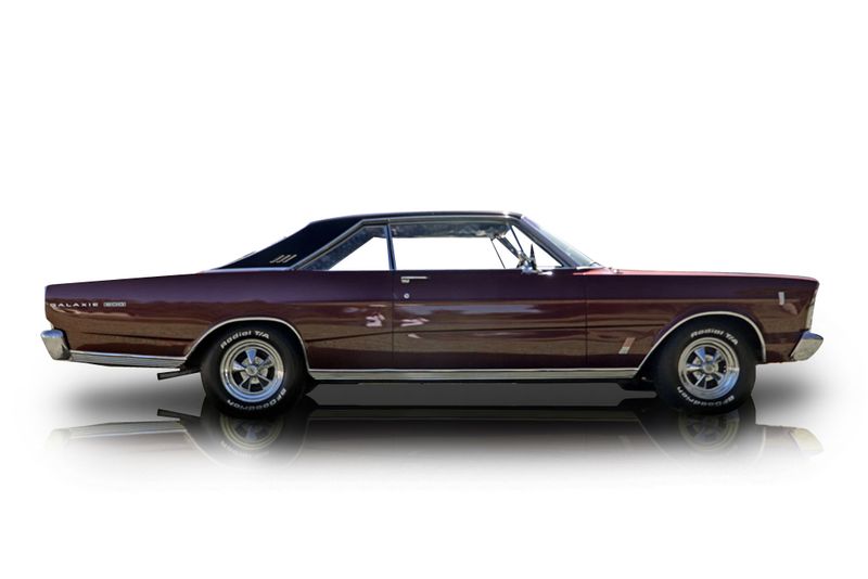 An incredible side shot photo of aFord Galaxie 500 that you should buy.