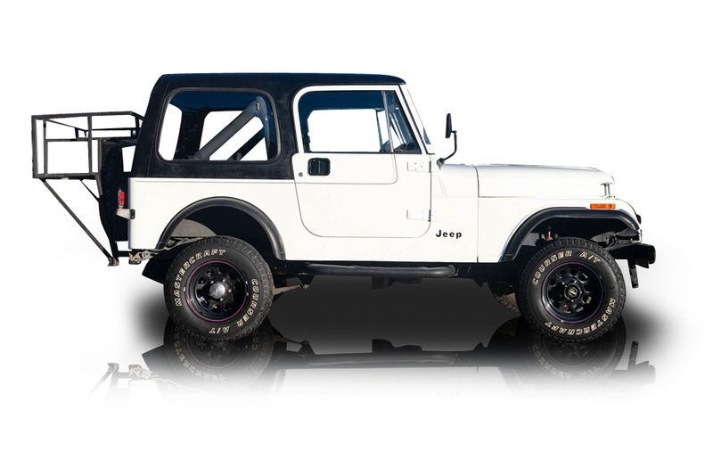 An incredible side shot photo of aJeep CJ-7 that you should buy.