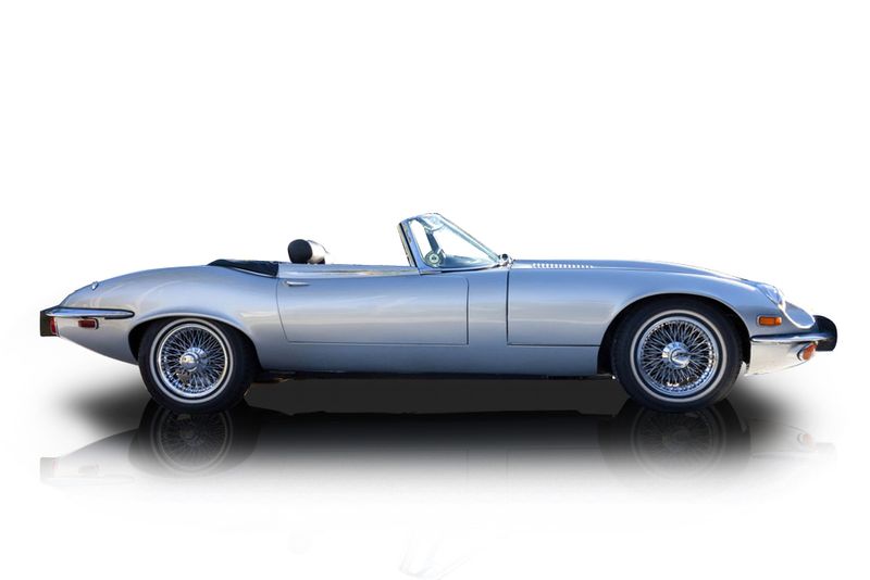 An incredible side shot photo of aJaguar E-Type that you should buy.