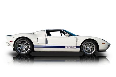 Passenger side photo of 2005 Ford GT