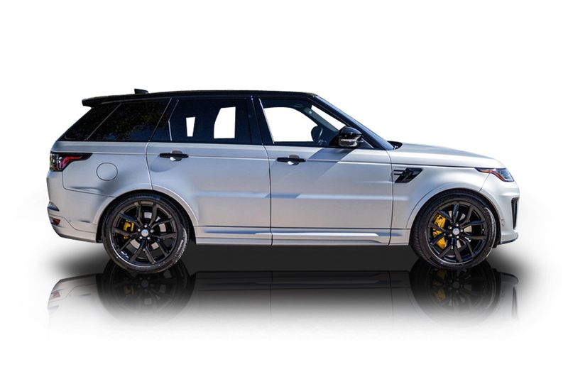 An incredible side shot photo of aLand Rover Range Rover Sport that you should buy.