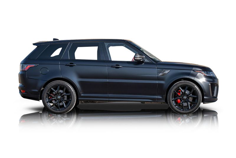 An incredible side shot photo of aLand Rover Range Rover Sport that you should buy.
