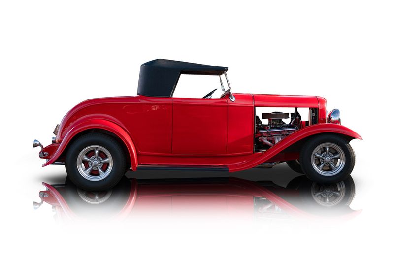 An incredible side shot photo of aFord Hot Rod that you should buy.