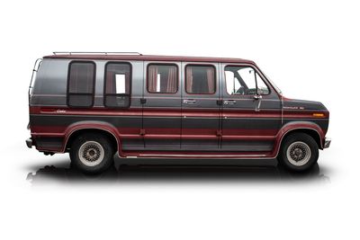 Passenger side photo of 1985 Ford E-350 Econoline