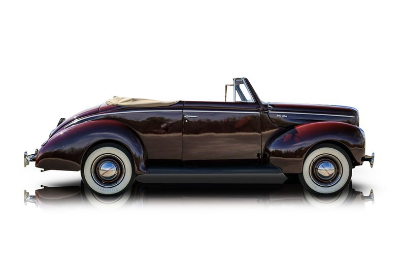 An incredible side shot photo of aFord Deluxe that you should buy.