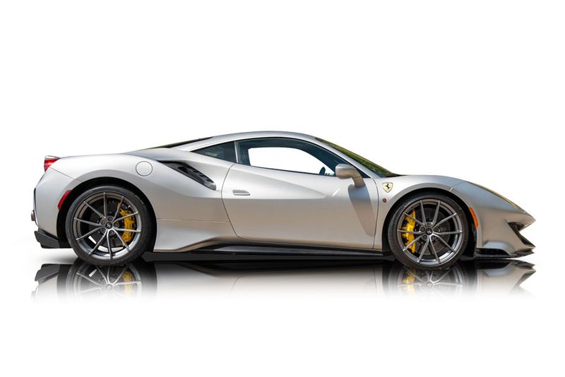 An incredible side shot photo of aFerrari 488 Pista that you should buy.