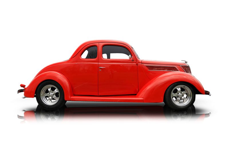 An incredible side shot photo of aFord Hot Rod that you should buy.