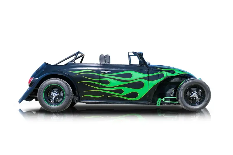 An incredible side shot photo of aVolkswagen Beetle that you should buy.