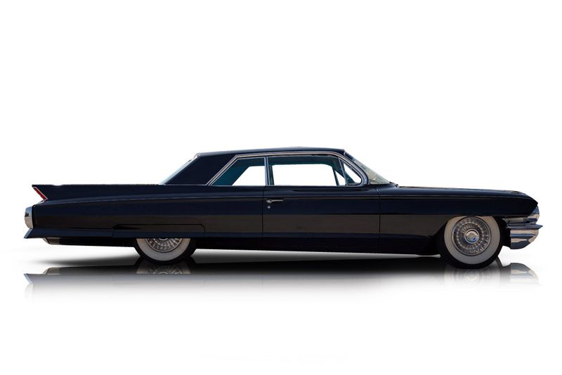 An incredible side shot photo of aCadillac Series 62 that you should buy.