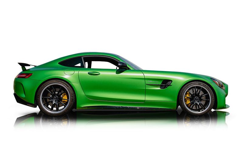 An incredible side shot photo of aMercedes-Benz AMG GT that you should buy.
