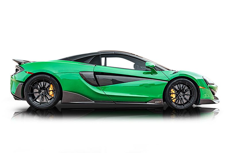 An incredible side shot photo of aMcLaren 600LT that you should buy.