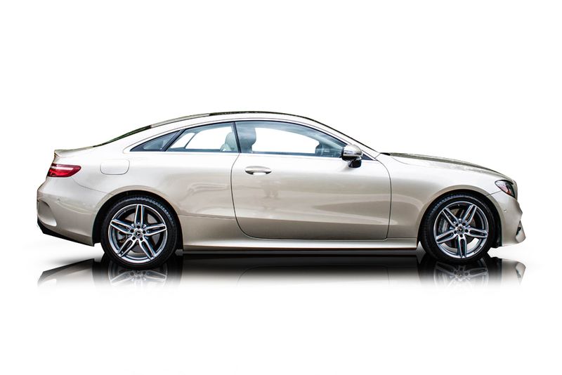 An incredible side shot photo of aMercedes-Benz E450 that you should buy.