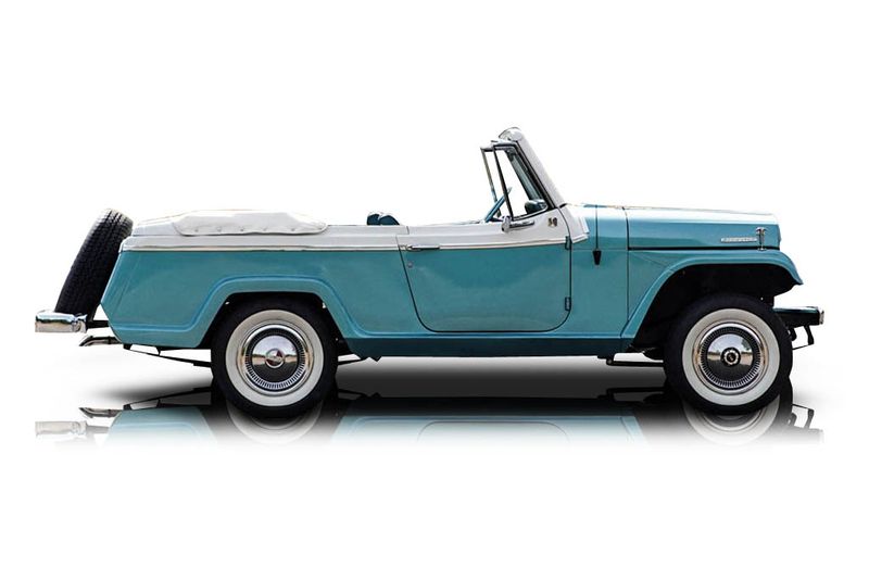 An incredible side shot photo of aJeep Jeepster that you should buy.