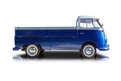 Passenger side photo of 1975 Volkswagen Transporter