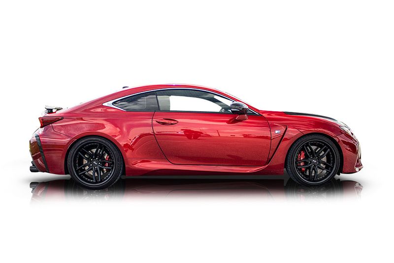 An incredible side shot photo of aLexus RC F that you should buy.