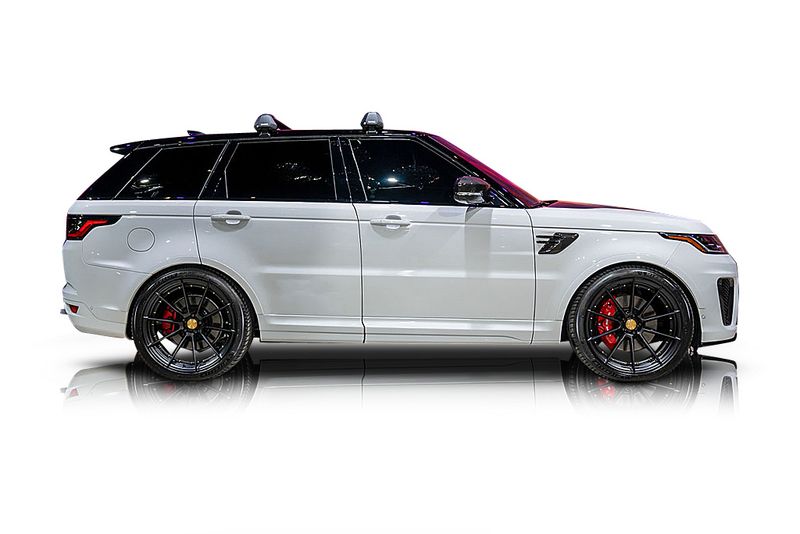 An incredible side shot photo of aLand Rover Range Rover Sport that you should buy.