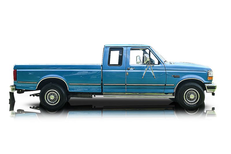 An incredible side shot photo of aFord F-250 that you should buy.