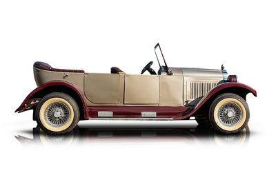 Passenger side photo of 1925 Willys Knight Model 65