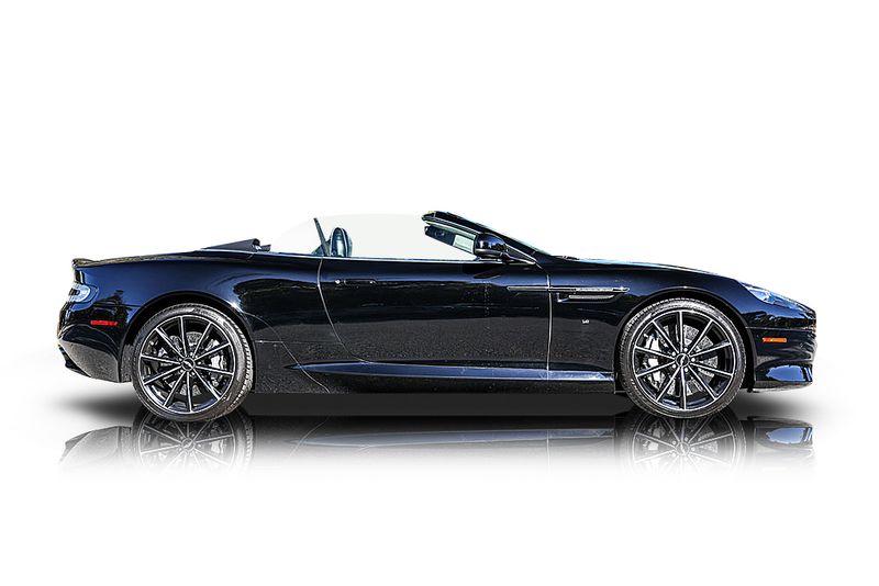 An incredible side shot photo of aAston Martin DB9 that you should buy.