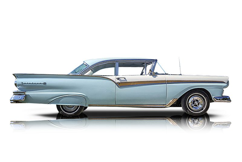An incredible side shot photo of aFord Fairlane that you should buy.