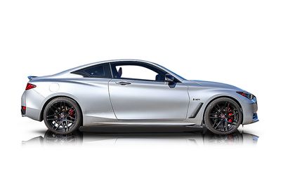 Passenger side photo of 2017 Infiniti Q60