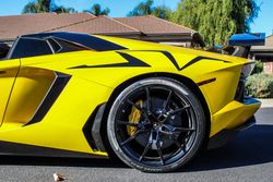 2015 Lamborghini Aventador Roadster for sale