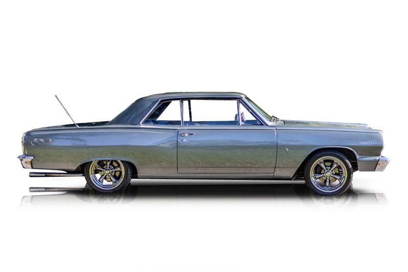 An incredible side shot photo of aChevrolet Chevelle that you should buy.