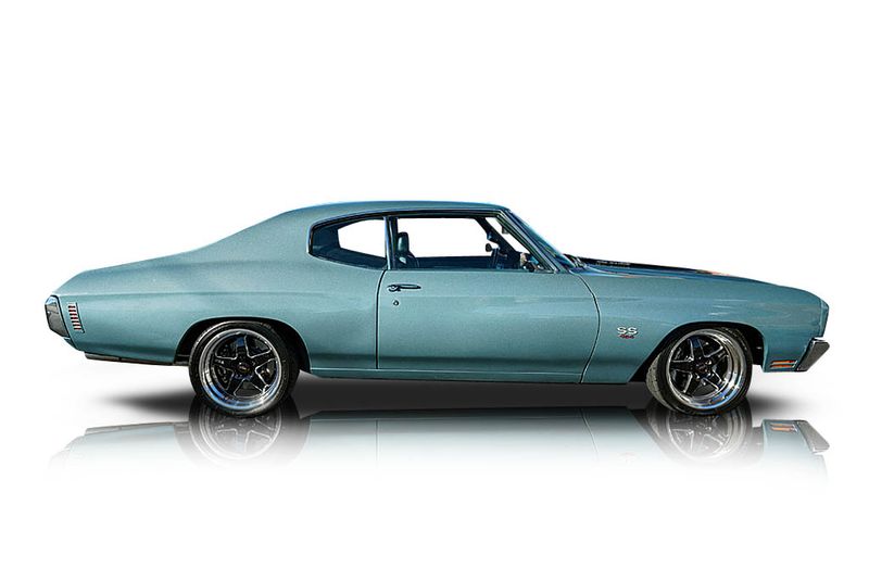 An incredible side shot photo of aChevrolet Chevelle that you should buy.