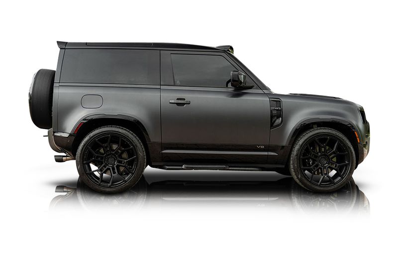 An incredible side shot photo of aLand Rover Defender 90 that you should buy.