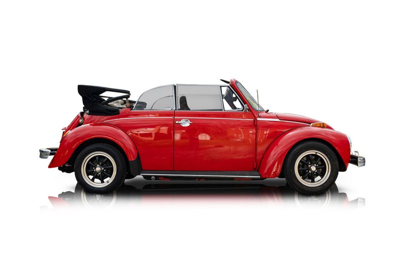 An incredible side shot photo of aVolkswagen Beetle that you should buy.