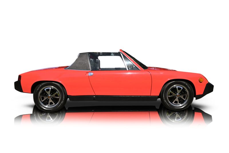 An incredible side shot photo of aPorsche 914 that you should buy.
