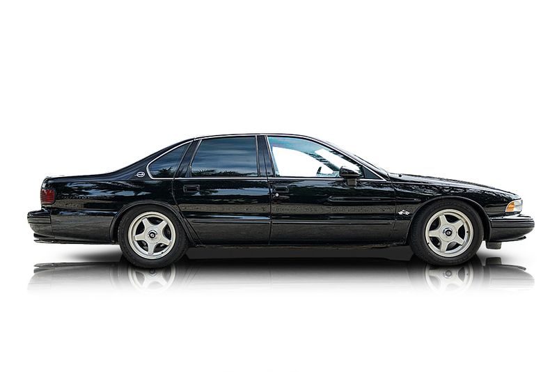 An incredible side shot photo of aChevrolet Caprice that you should buy.