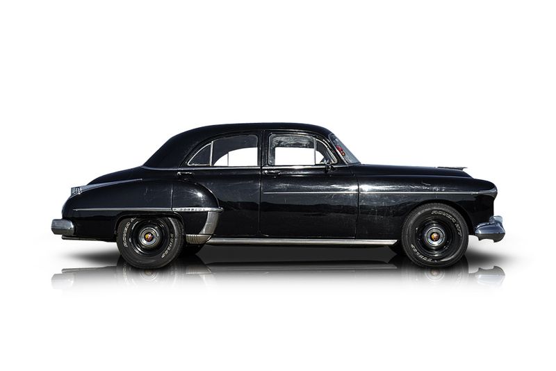 An incredible side shot photo of aOldsmobile 88 that you should buy.