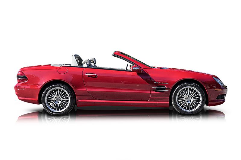 An incredible side shot photo of aMercedes-Benz SL55 AMG that you should buy.
