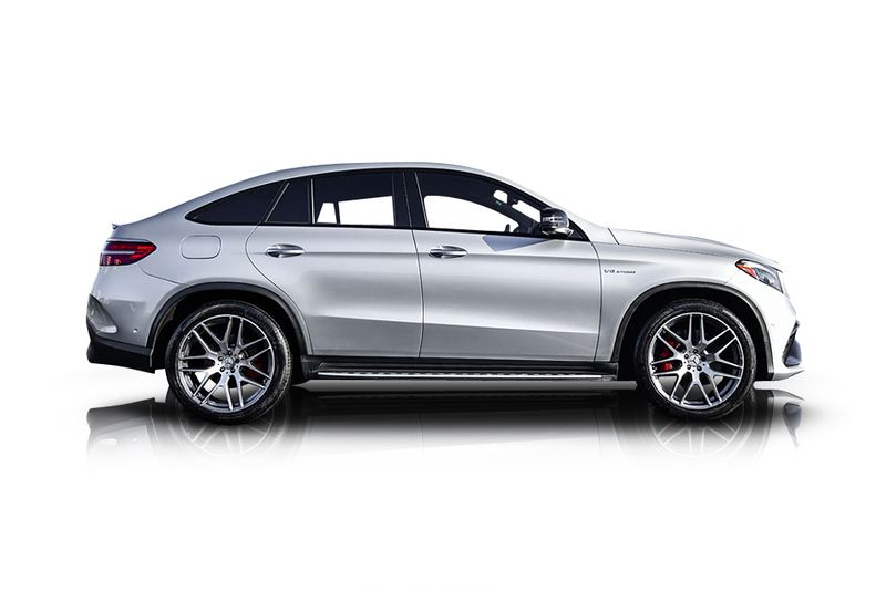 An incredible side shot photo of aMercedes-Benz GLE63 S AMG that you should buy.