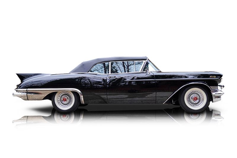 An incredible side shot photo of aCadillac Eldorado that you should buy.