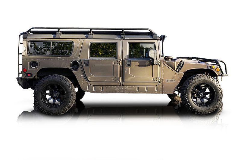 An incredible side shot photo of aAM General Hummer that you should buy.