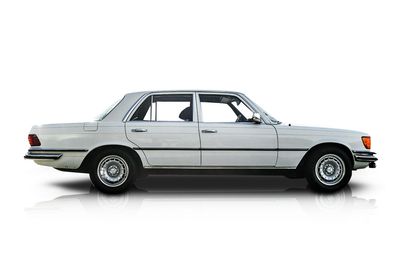 Passenger side photo of 1973 Mercedes-Benz 450SE