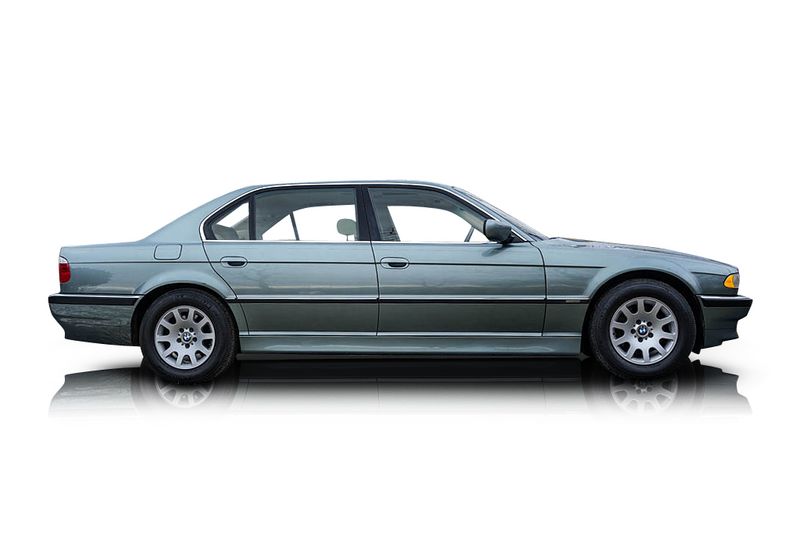 An incredible side shot photo of aBMW 740i that you should buy.