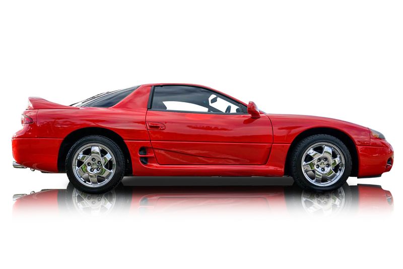 An incredible side shot photo of aMitsubishi 3000GT that you should buy.