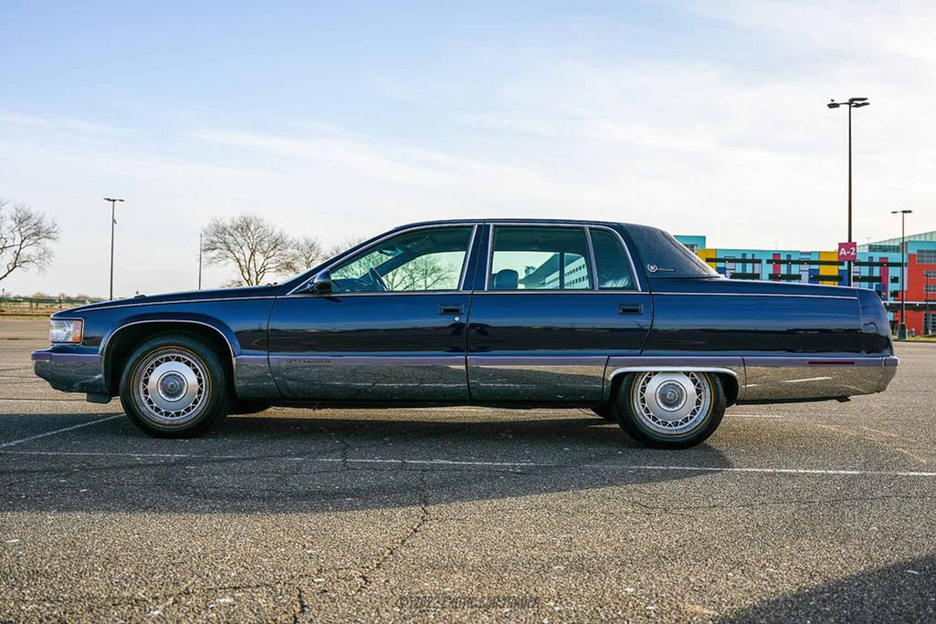 1995 Cadillac Fleetwood for sale