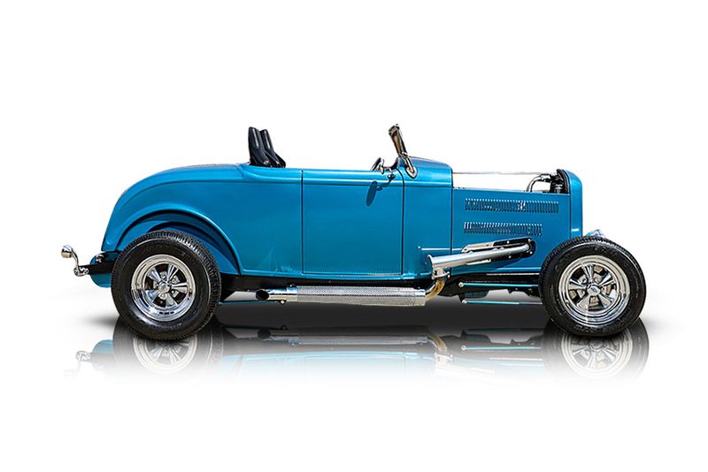 An incredible side shot photo of aFord Roadster that you should buy.