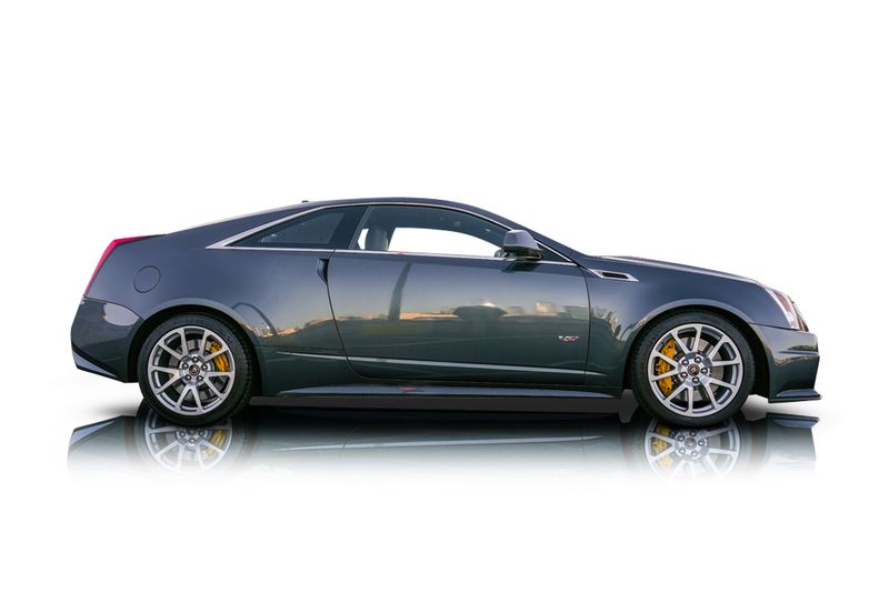 An incredible side shot photo of aCadillac CTS that you should buy.