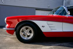 1961 Chevrolet Corvette convertible for sale